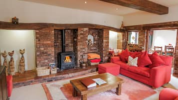Cottage | Interior