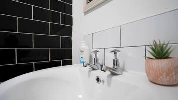 Dusche, Haartrockner