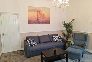 TV, fireplace, offices