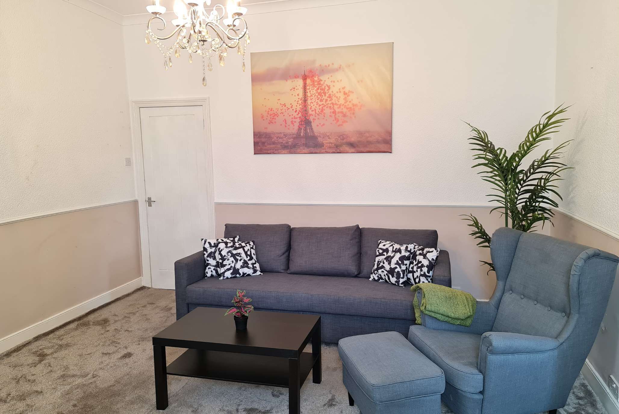 TV, fireplace, offices