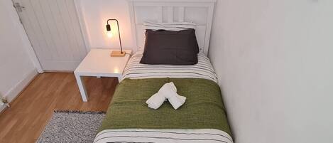 3 dormitorios, tabla de planchar con plancha, wifi