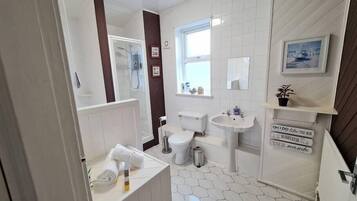 Suihku, hiustenkuivaaja