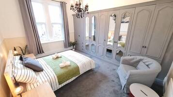 3 bedrooms, iron/ironing board, WiFi