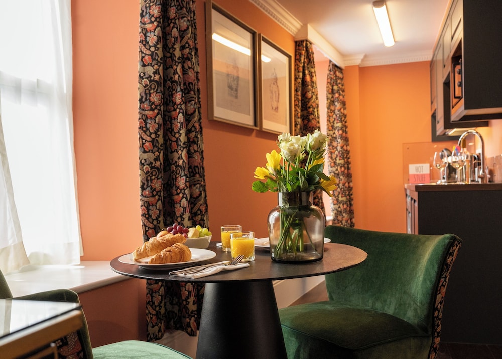 The Fanny Talbot by null