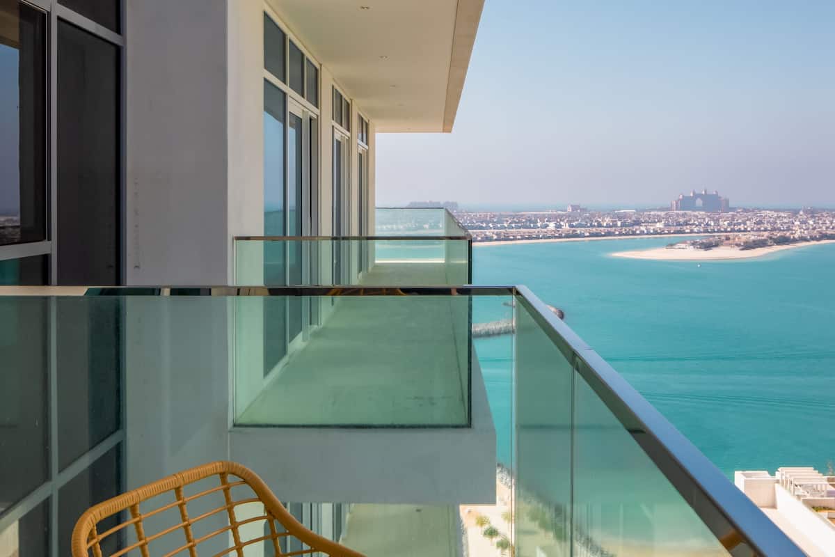 Business Apartment | Balcony view