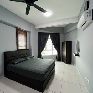 3 bedrooms, iron/ironing board, free WiFi, bed sheets - Modern Family Homestay Johor Bahru. FREE WIFI, Netflix, Disney hotstar & Parking (Johor Bahru)