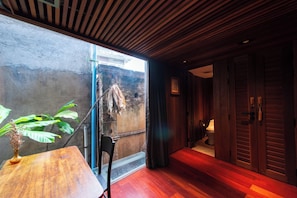 Deluxe King - JIRA | Living area
