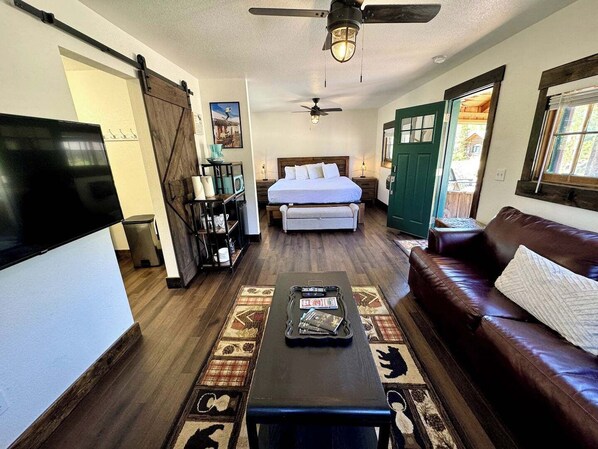 1 bedroom, iron/ironing board, free WiFi, bed sheets