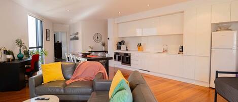 Fernseher, Arbeitsbereiche