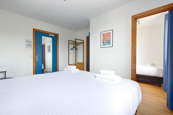 Wi-Fi gratuit, draps fournis