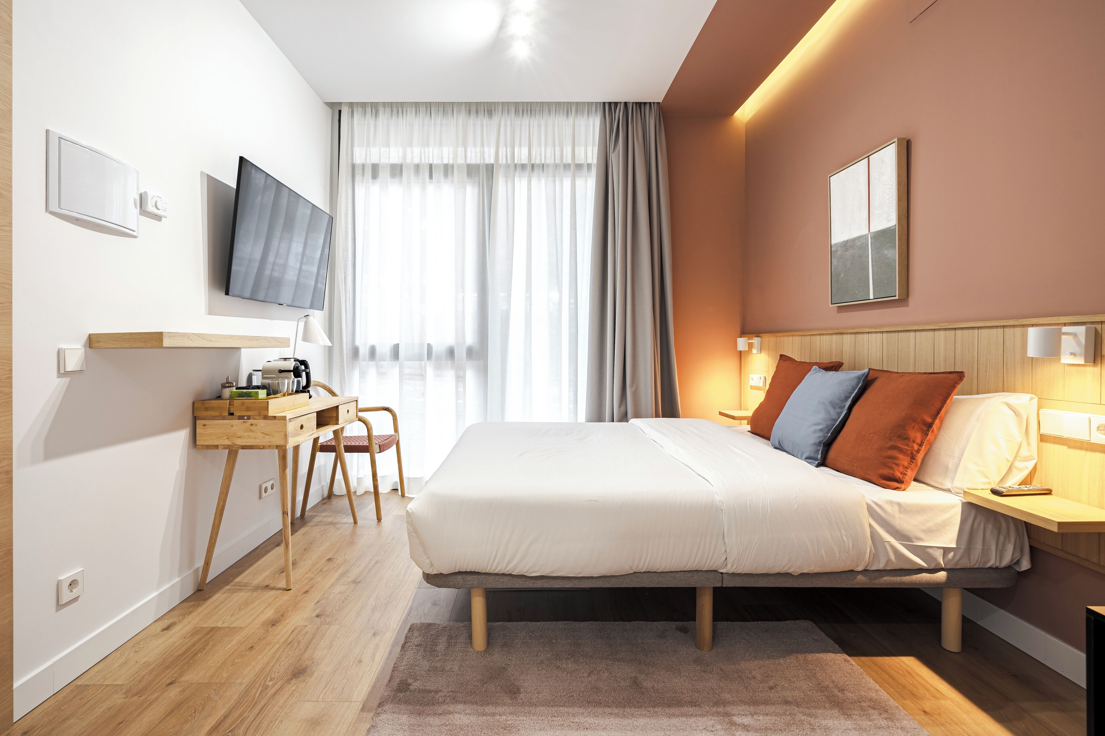 Double Room, Accessible | Desk, iron/ironing board, free WiFi, bed sheets