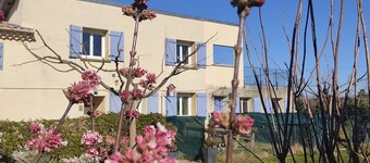 Gite du Levant, Espace et Couleur, Clim Réversible, rez de Jardin au Calme
