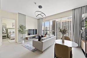 Luxury Apartment | Interior - Silkhaus West Avenue, Dubai Marina (Dubai)
