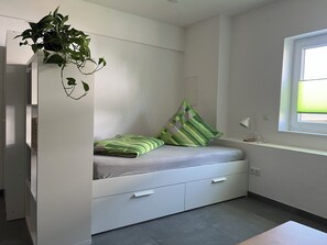 1 sovrum, strykjärn/strykbräda, wi-fi och sängkläder