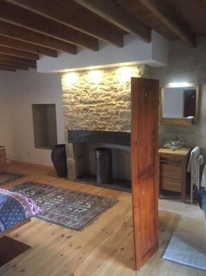 Bügeleisen/Bügelbrett, WLAN, Bettwäsche