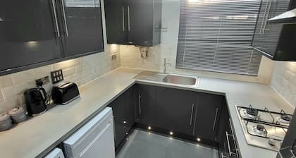 Cosy 3 Double bed Flat Sleeps 6