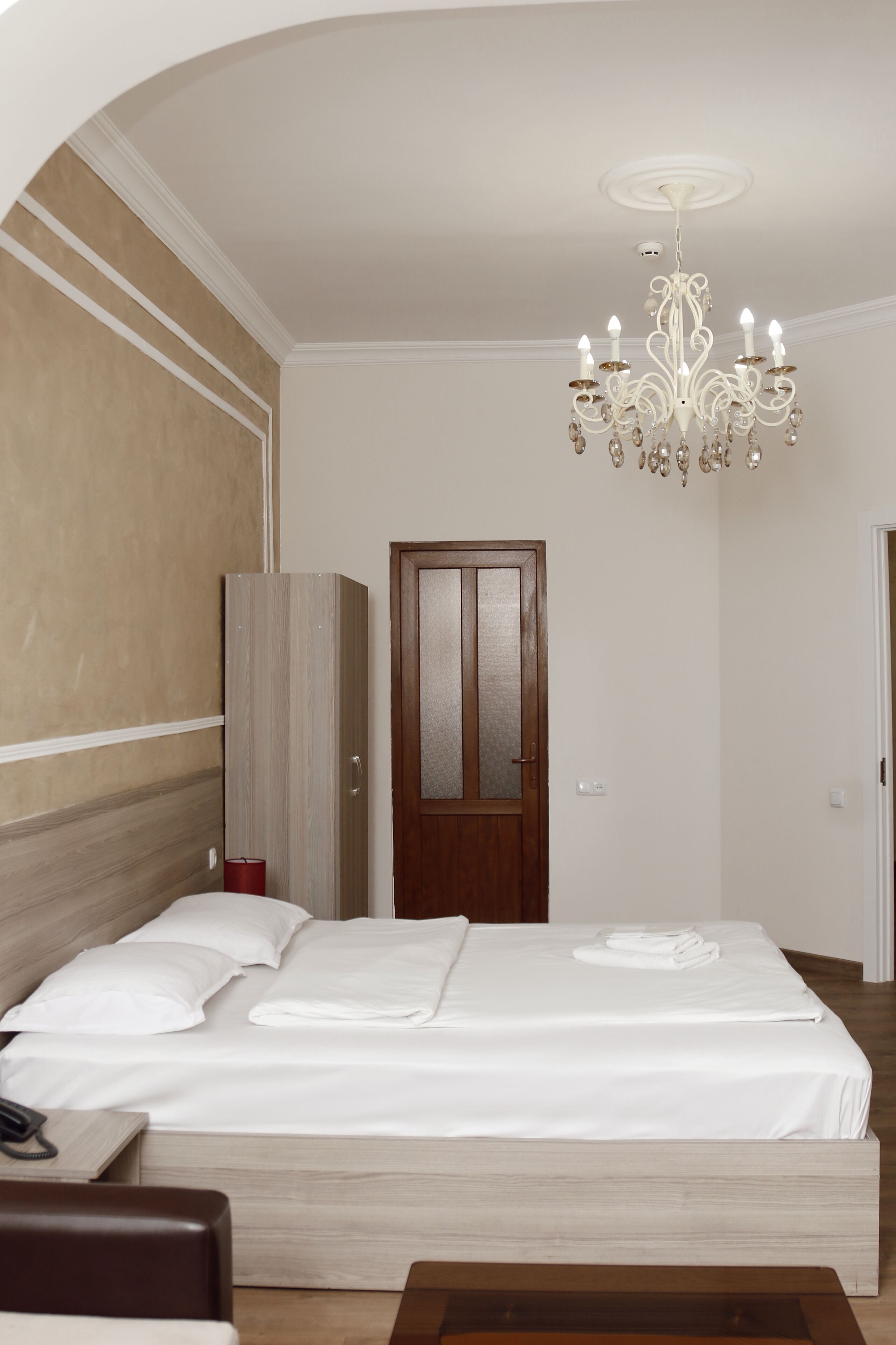 Double Room | In-room safe, blackout drapes, iron/ironing board, free WiFi