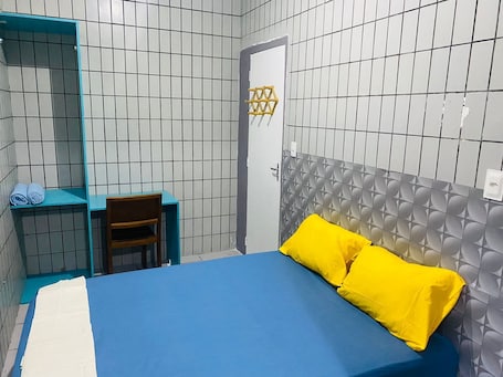 1 habitación, sistema de insonorización y wifi gratis