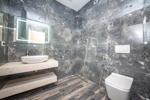 ห้องน้ำ