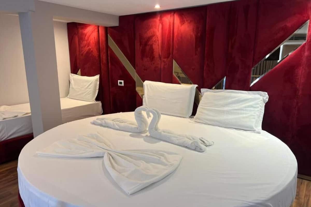Duplex, Balcony, Partial Sea View (5 Adults)
