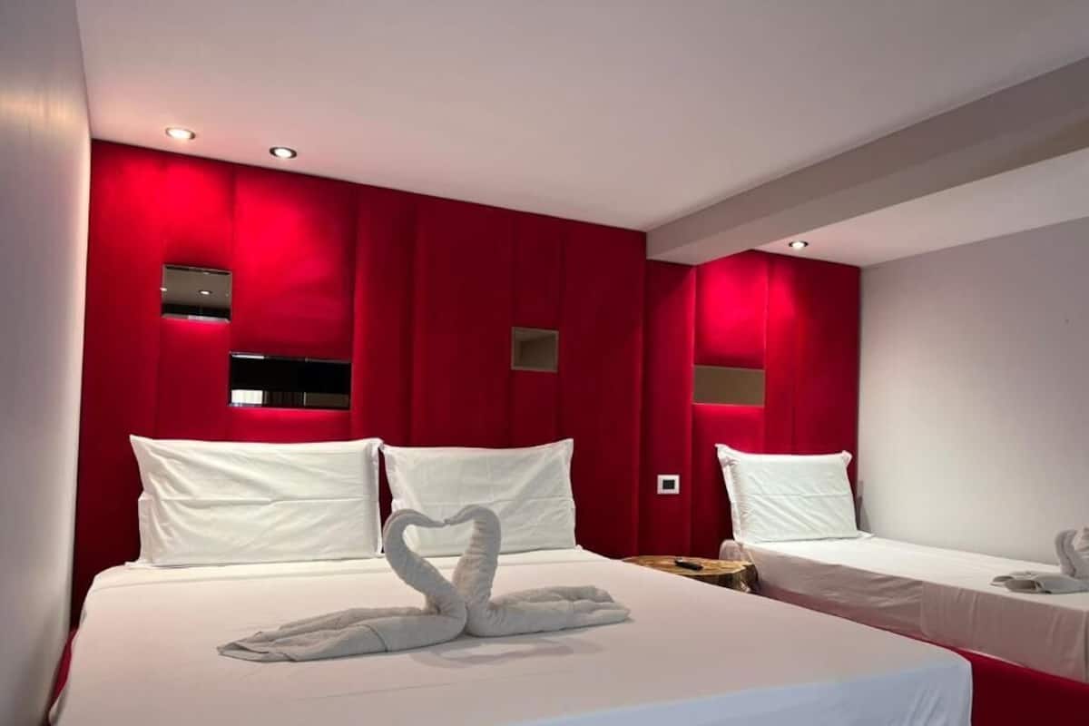 Desk, free WiFi, bed sheets
