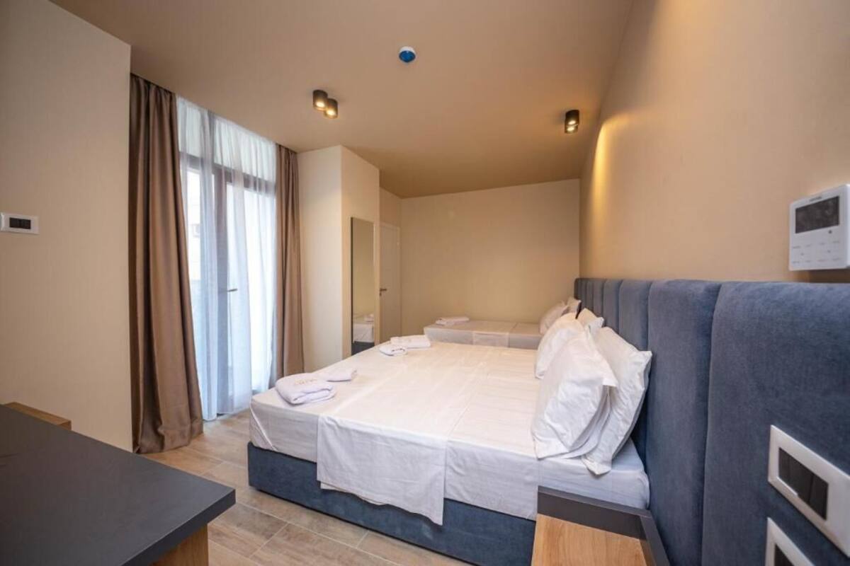 Triple Room, Balcony, Partial Sea View