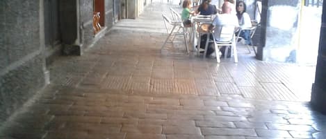 Buiten dineren