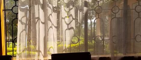Room service – dining