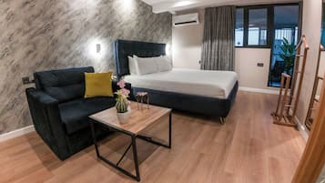 Luxury Suite