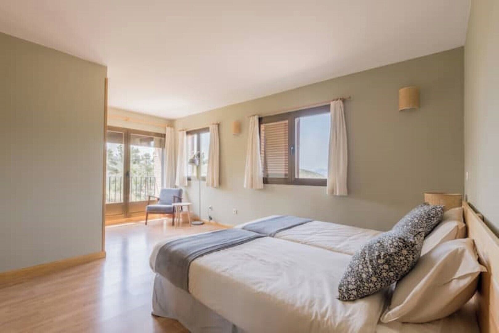 8 slaapkamers, wifi, beddengoed