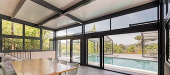 Rural house with swimming pool all year round