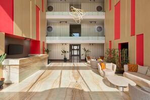 Lobby - Ramada By Wyndham Cesme (Cesme)