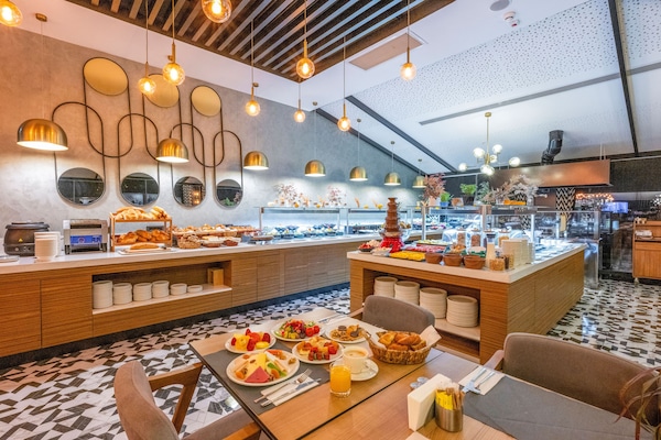 Tägliches inbegriffenes Frühstücksbuffet