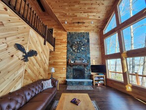 TV connectée, cheminée