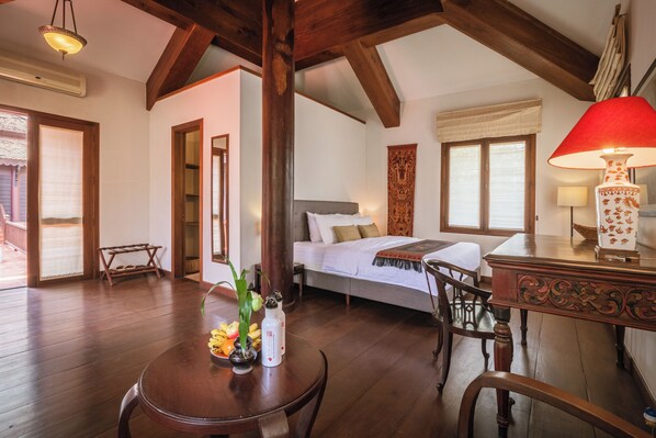 7 dormitoris, escriptori, planxa i posts de planxar i wifi gratuïta 