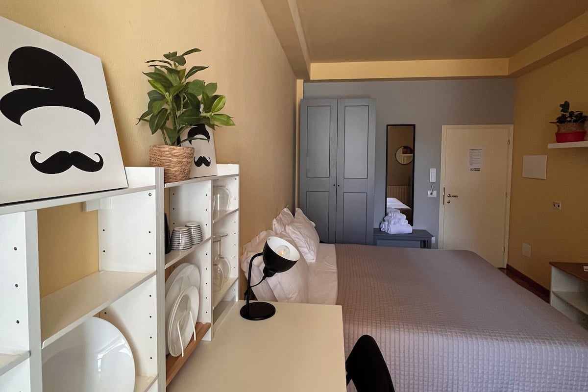 Executive Apartment, Terrace (13) | Minibar, iron/ironing board, free WiFi, bed sheets