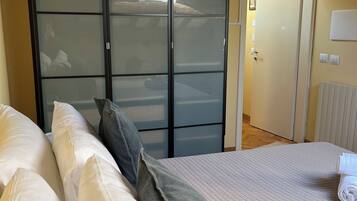 Classic Double or Twin Room (16) | 1 bedroom, minibar, iron/ironing board, free WiFi