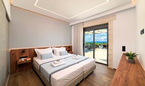 3 bedrooms, in-room safe, iron/ironing board, free WiFi