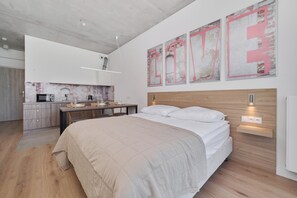 Studio, Balkon | Schreibtisch, kostenloses WLAN, Bettwäsche