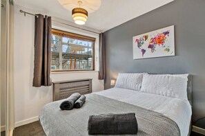 3 bedrooms, iron/ironing board, travel crib, free WiFi