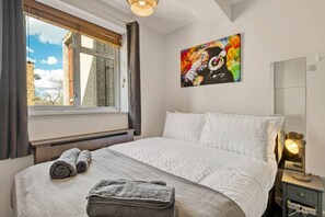 3 bedrooms, iron/ironing board, travel crib, free WiFi