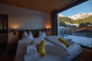 4 室のベッドルーム、WiFi (無料)