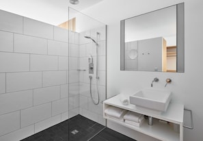 Douche, séchoir à cheveux