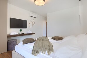 5 Schlafzimmer, Bügeleisen/Bügelbrett, WLAN, Bettwäsche