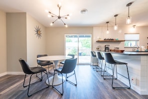 House, 3 Bedrooms | Dining
