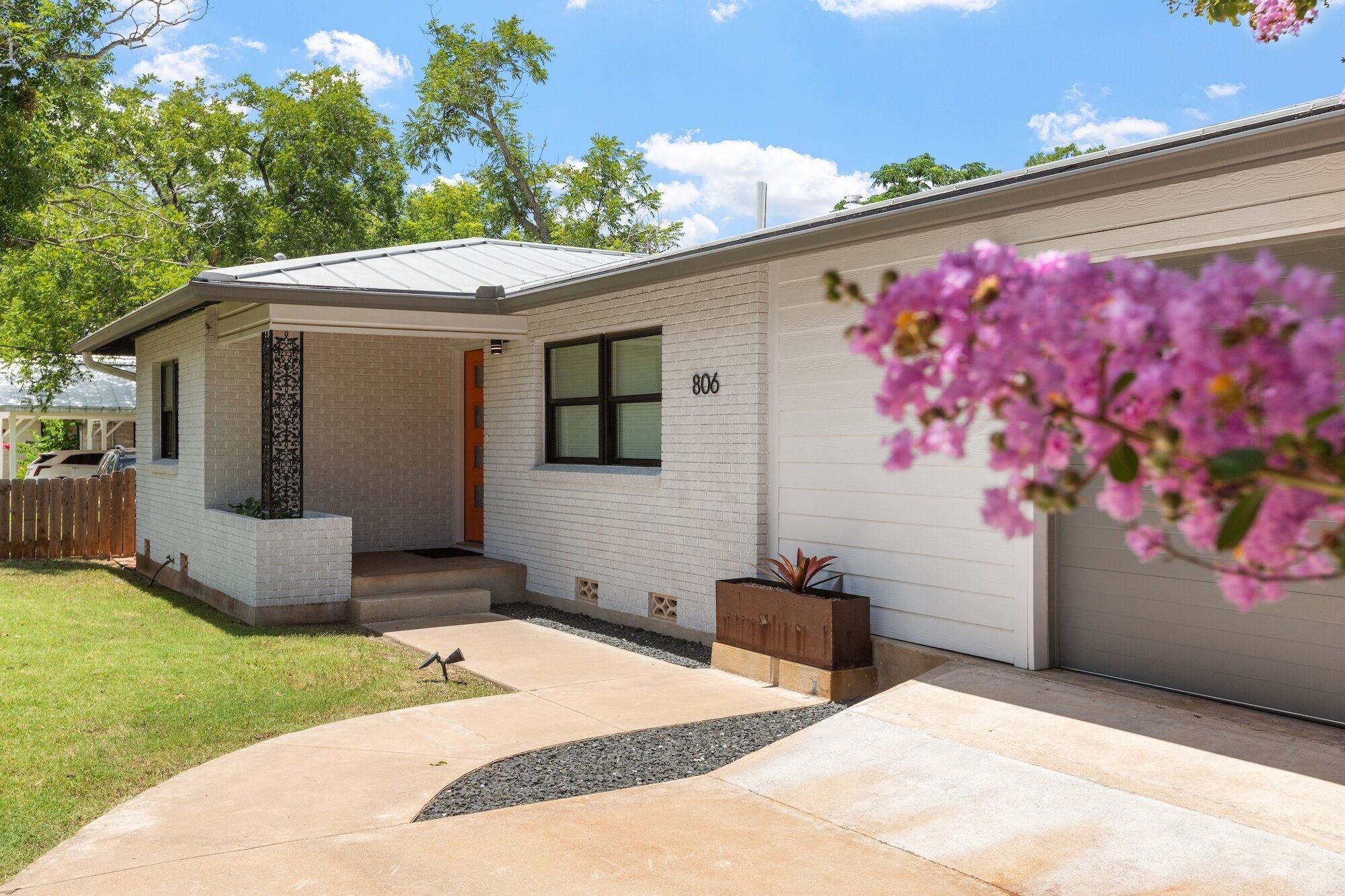 House, 3 Bedrooms | Exterior