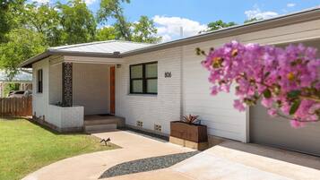 House, 3 Bedrooms | Exterior