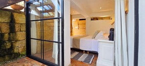 1 bedroom, desk, iron/ironing board, WiFi