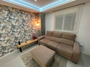 Smart TV - Apartamento Coral en el Cabo de las Huertas, Alicante (Alacant)