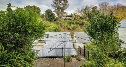 Central Cottage - Napier Holiday Home